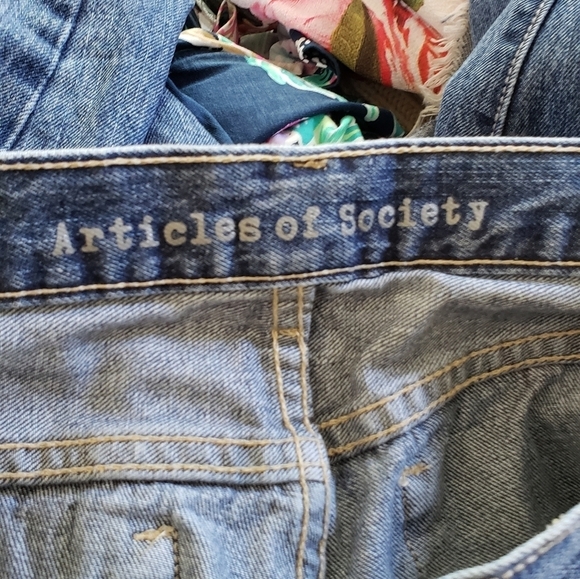 Articles of Society jeans size 25 with patches boyfriend style - Picture 3 of 12